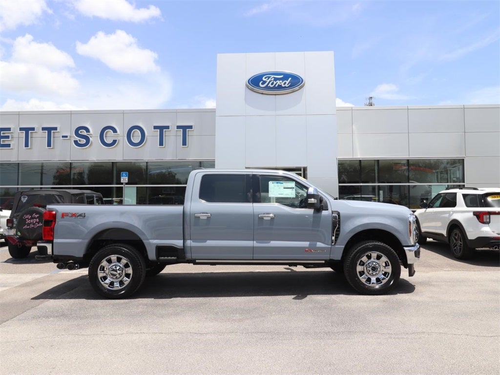 2025 Ford F-350SD Lariat