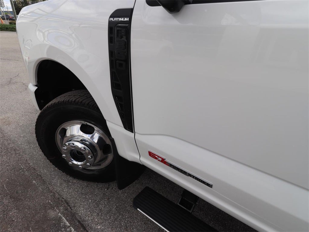 2026 Ford F-350SD Platinum DRW