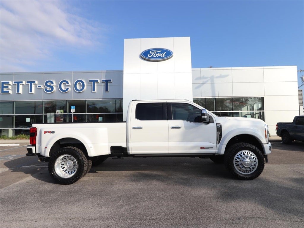 2024 Ford F-450SD Platinum DRW