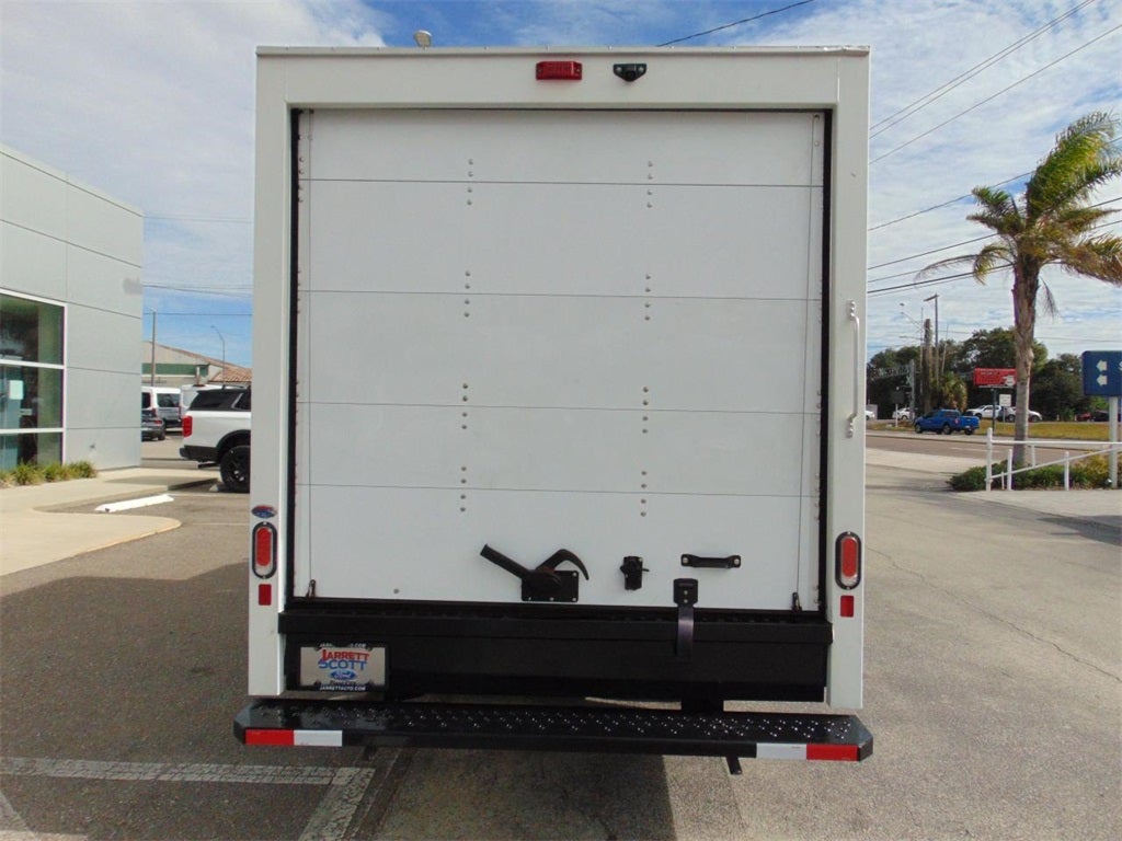 2023 GMC Savana 3500 Work Van