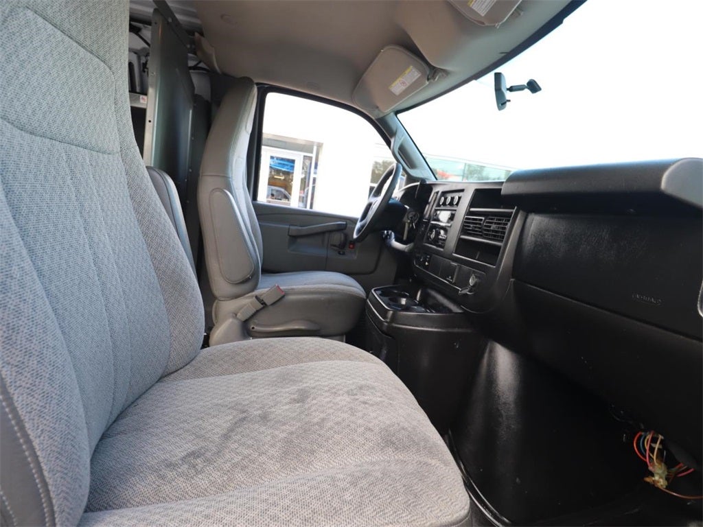 2017 GMC Savana 2500 Work Van