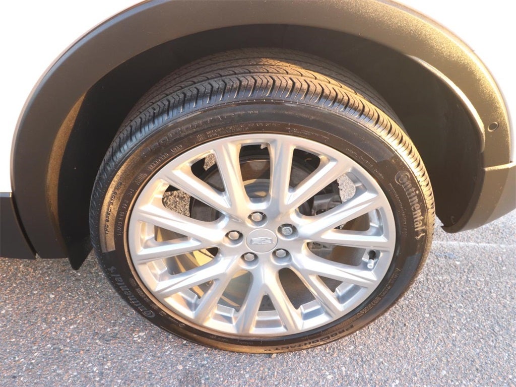 2022 Cadillac XT4 Premium Luxury