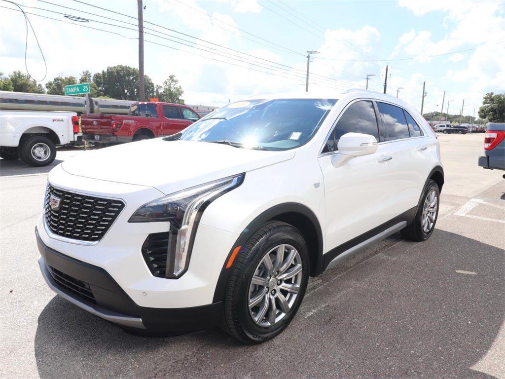 2023 Cadillac XT4 Premium Luxury