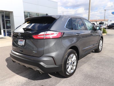 2022 Ford Edge Titanium
