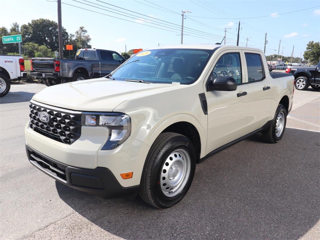 2025 Ford Maverick XL