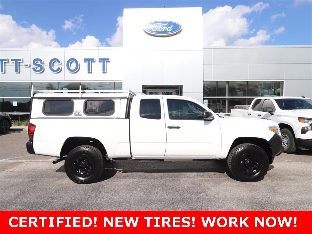 2022 Toyota Tacoma SR