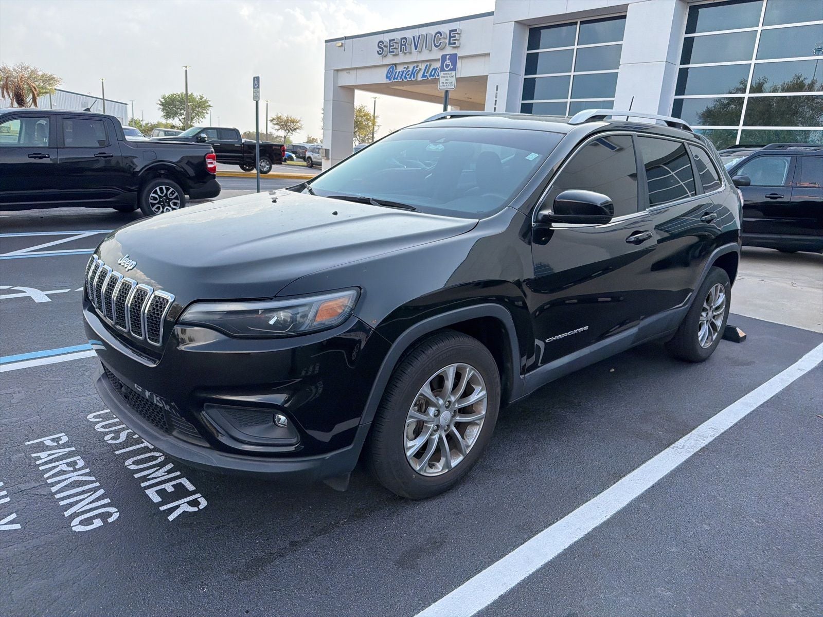 2021 Jeep Cherokee Latitude Lux