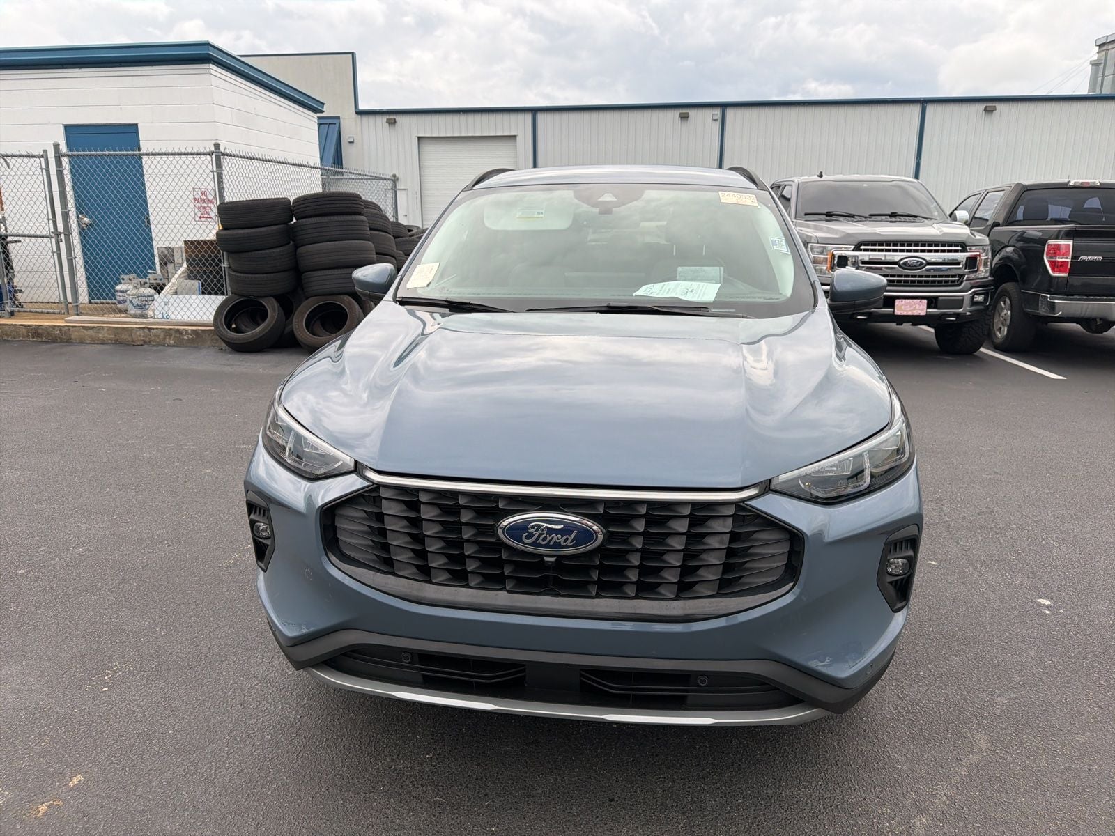 2025 Ford Escape Plug-In Hybrid Base