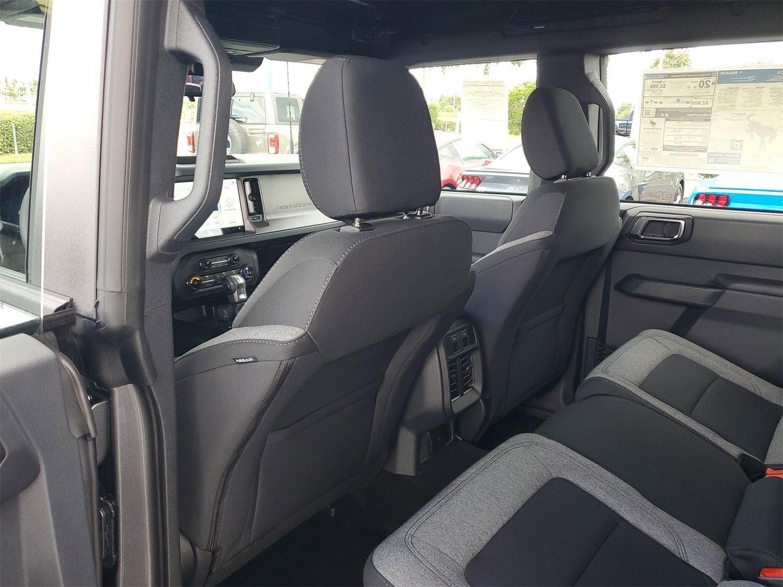 2025 Ford Bronco Base