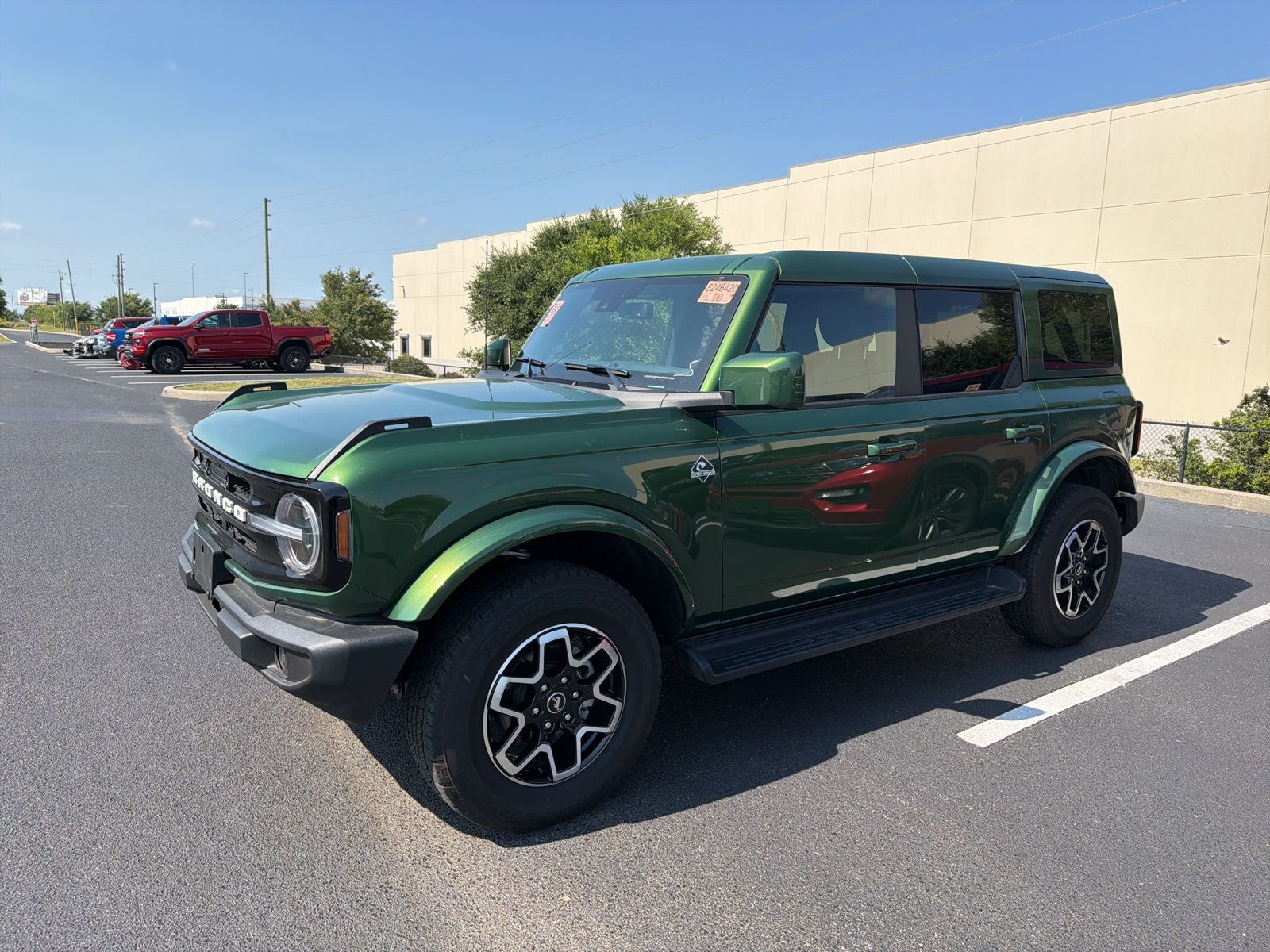 2025 Ford Bronco Outer Banks