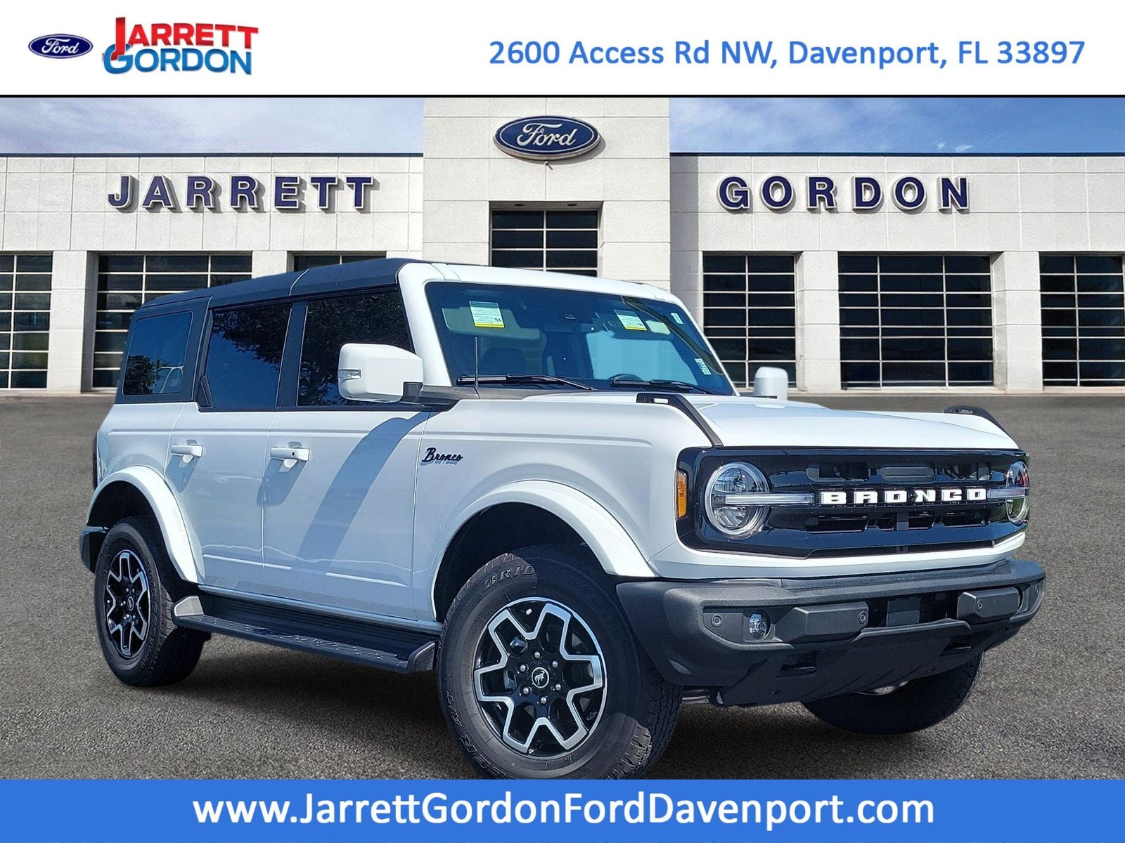 2025 Ford Bronco Outer Banks