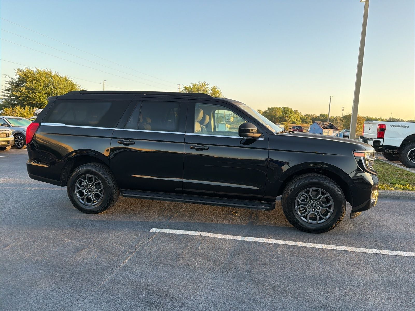 2025 Ford Expedition Max Active