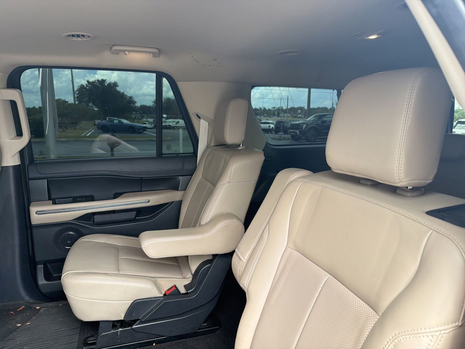 2022 Ford Expedition Max XLT