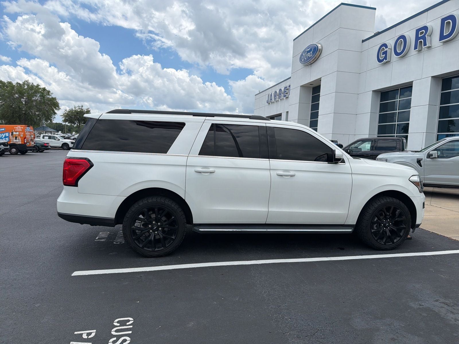 2022 Ford Expedition Max XLT