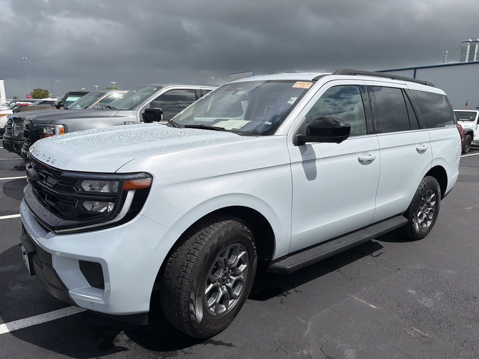 2025 Ford Expedition Active