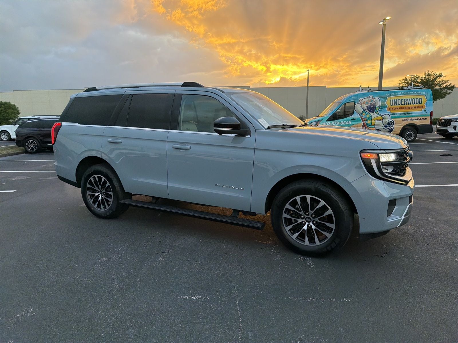 2025 Ford Expedition Platinum