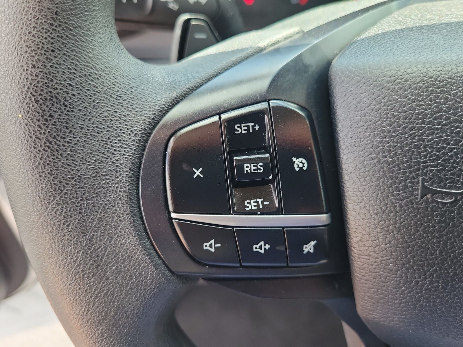 2020 Ford Explorer Base