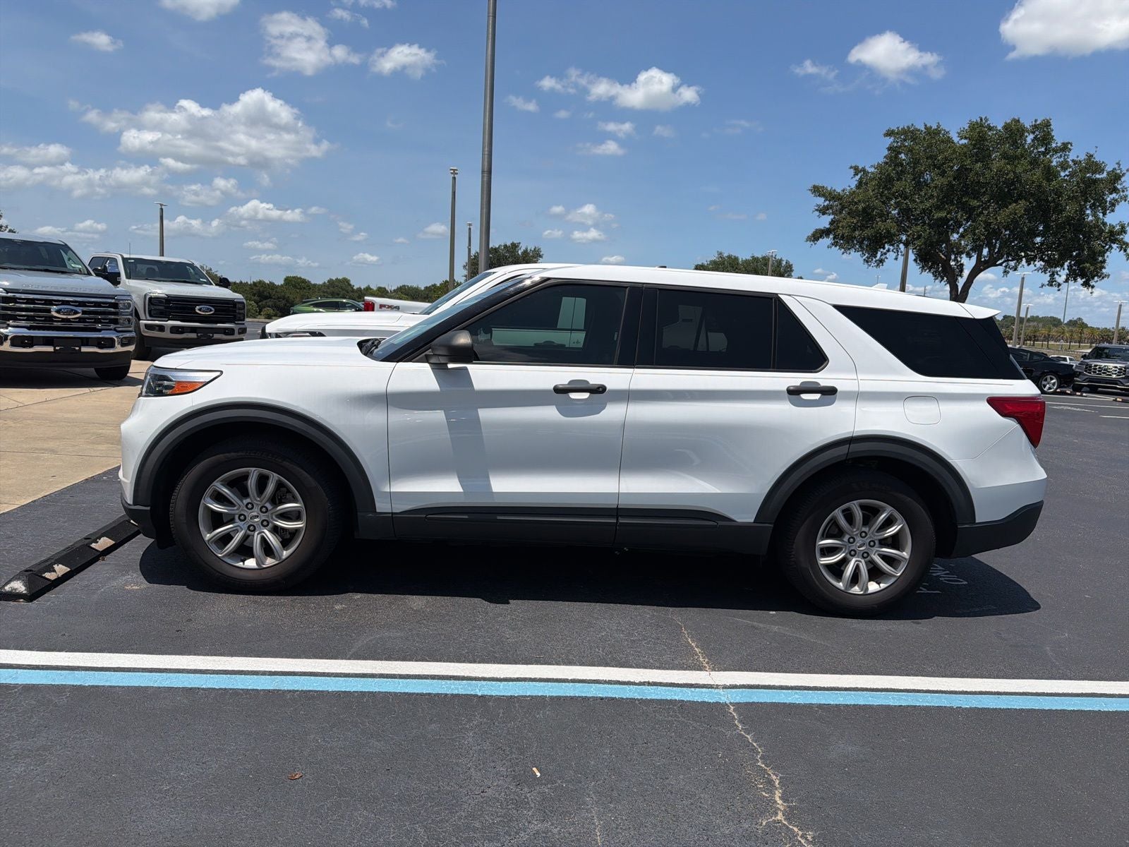 2020 Ford Explorer Base