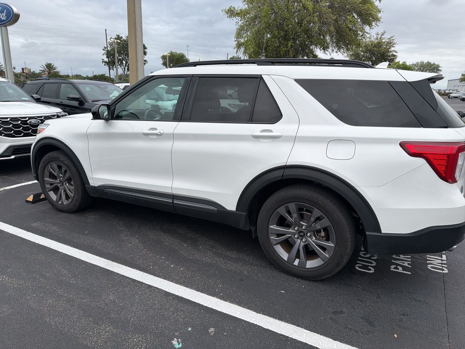 2023 Ford Explorer XLT