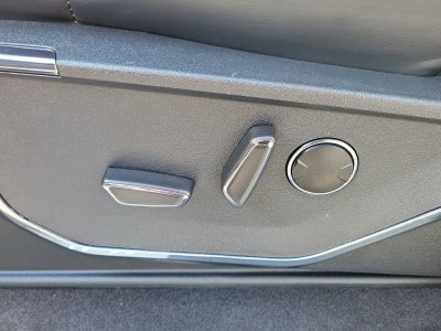 2023 Ford F-150 Lightning Platinum
