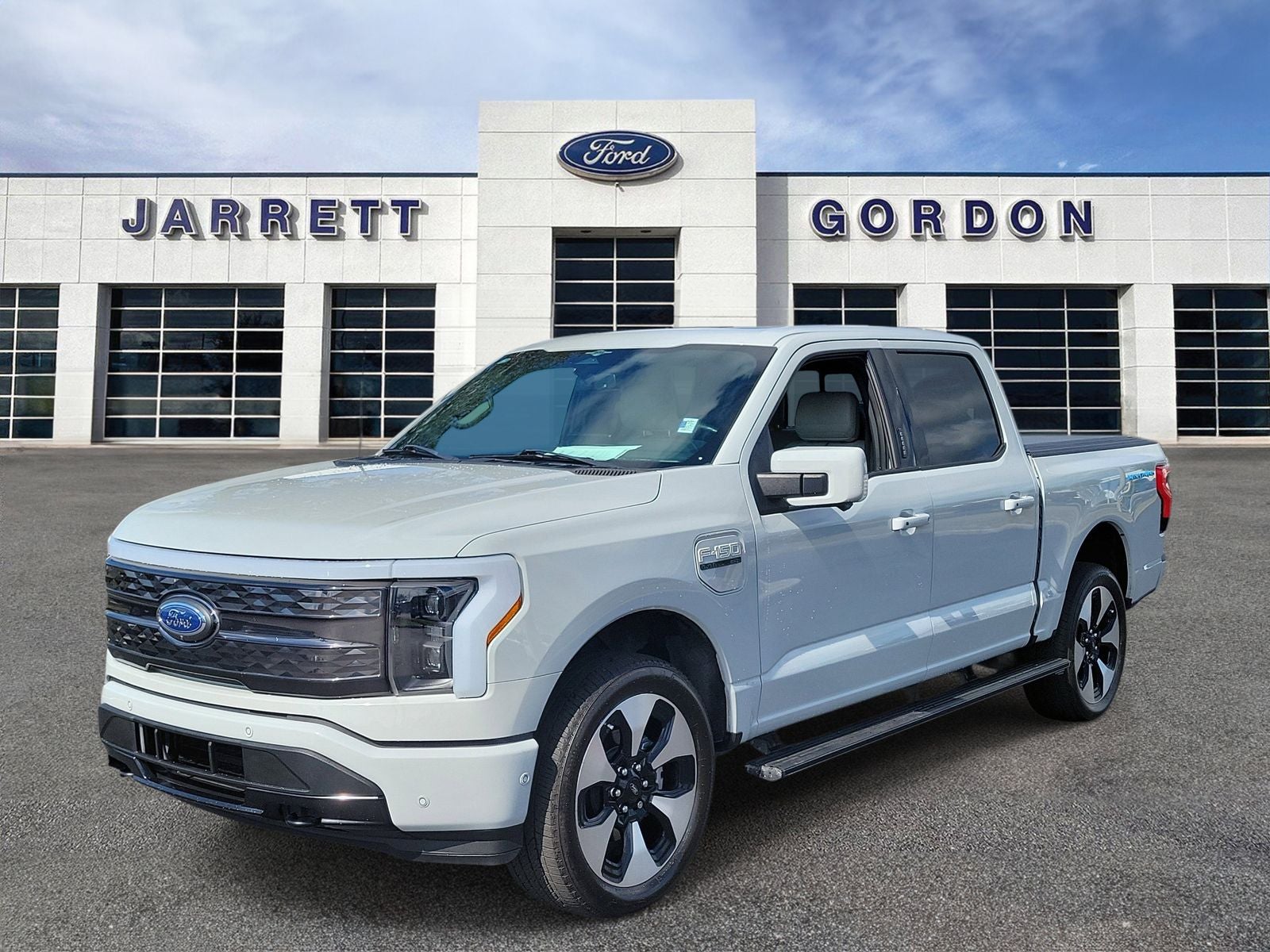 2023 Ford F-150 Lightning Platinum