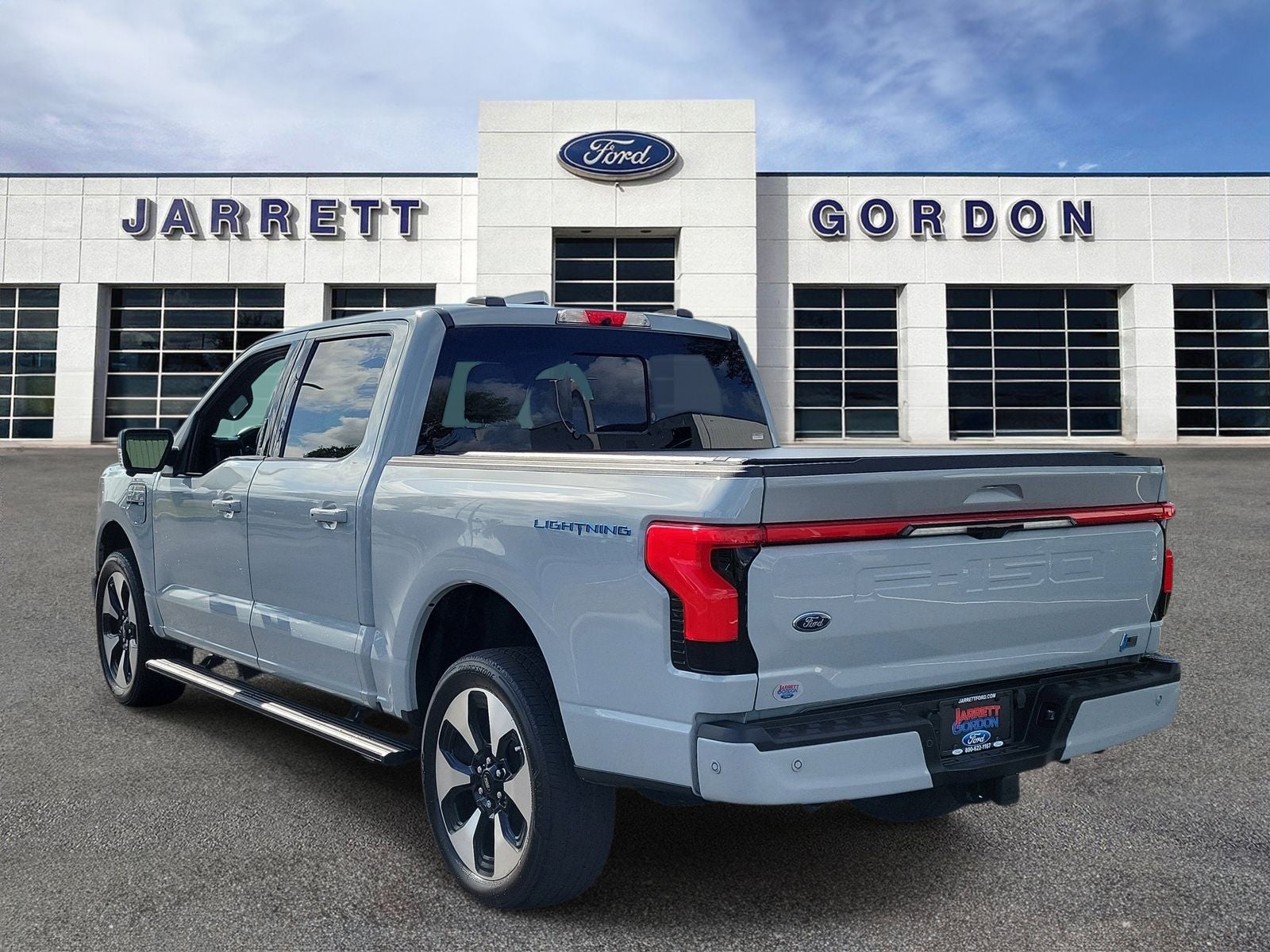 2023 Ford F-150 Lightning Platinum