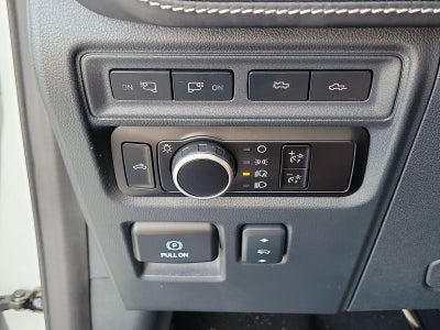 2023 Ford F-150 Lightning Platinum