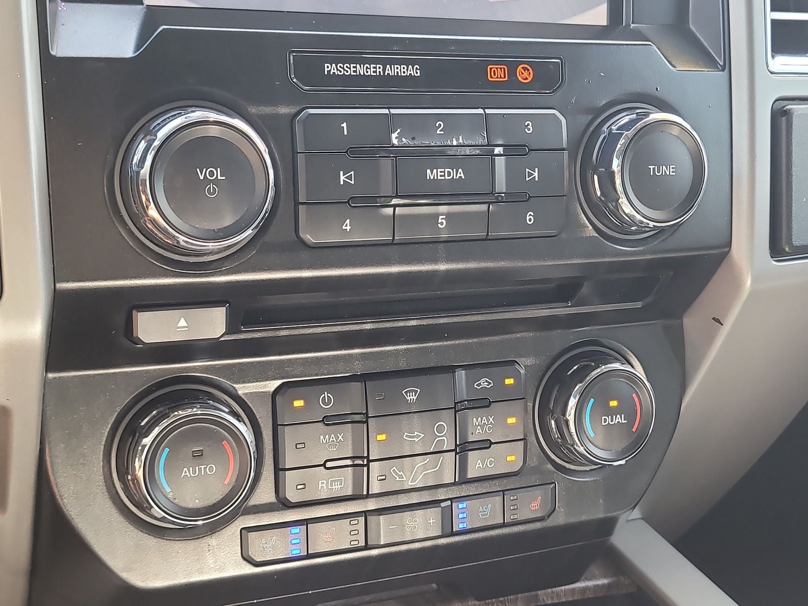 2017 Ford F-250SD Lariat
