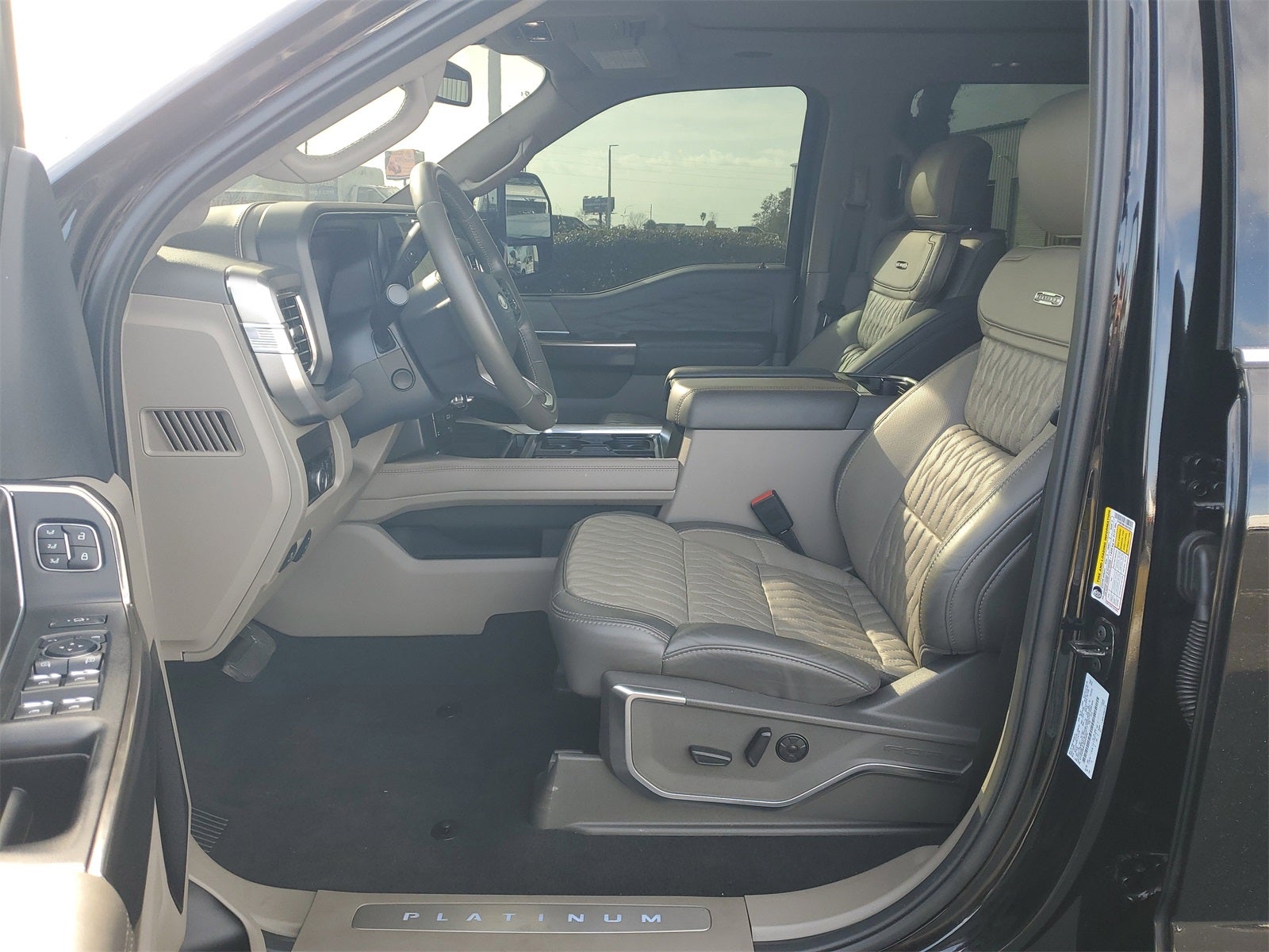 2025 Ford F-250SD Platinum