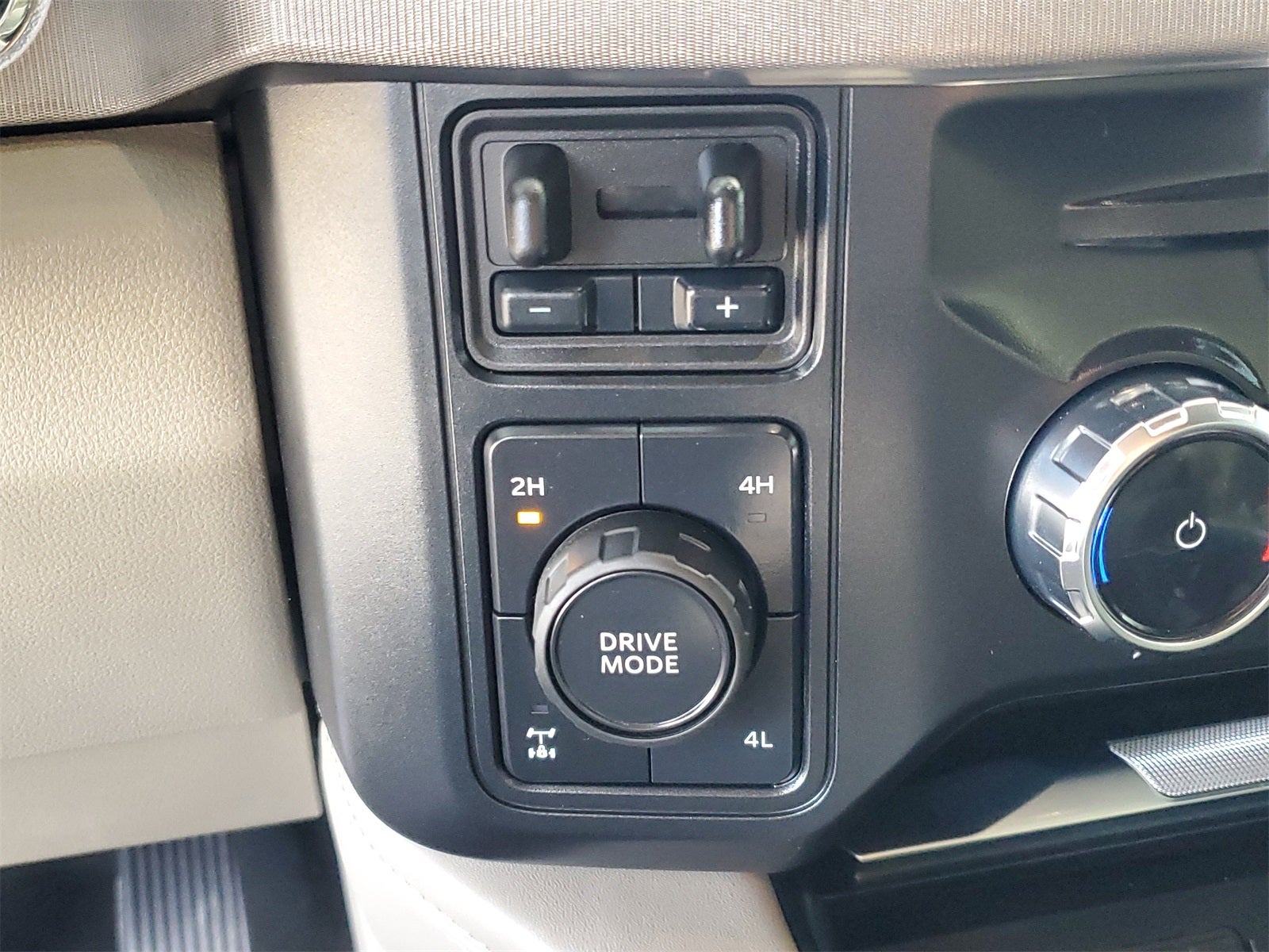 2025 Ford F-250SD Platinum