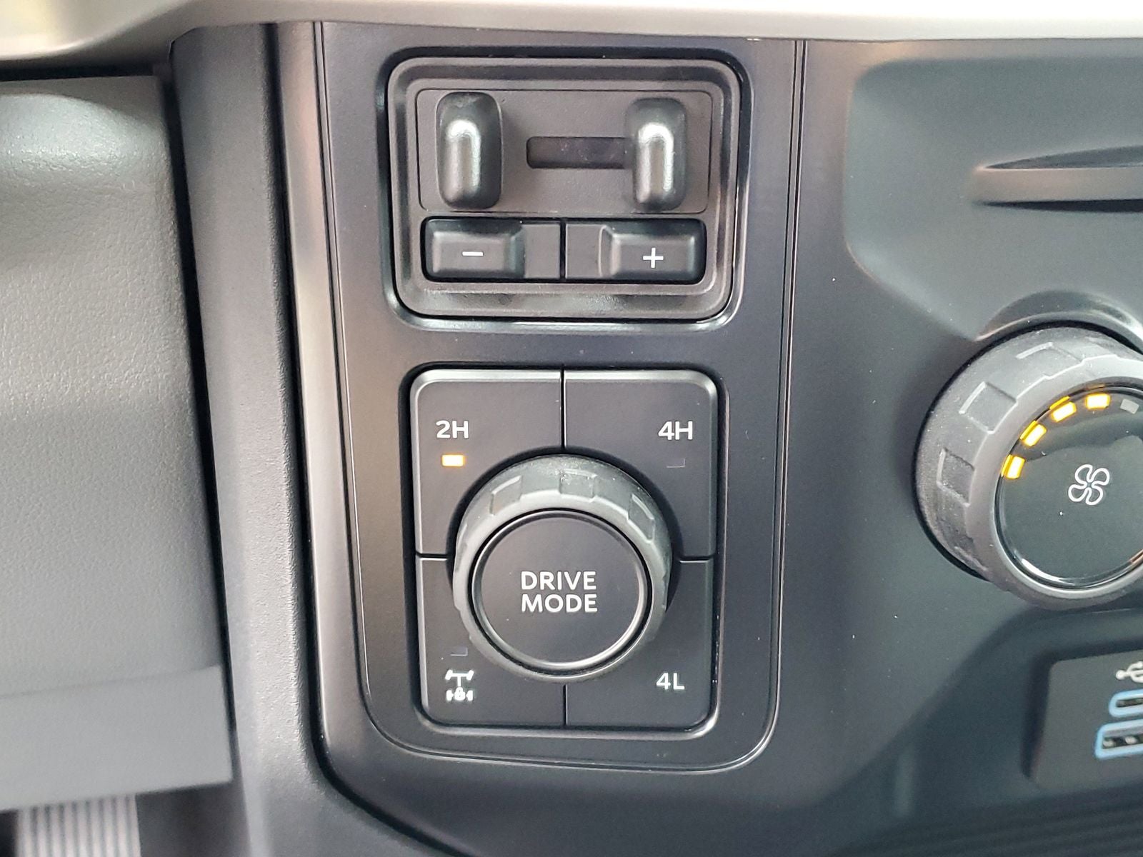 2025 Ford F-350SD XLT