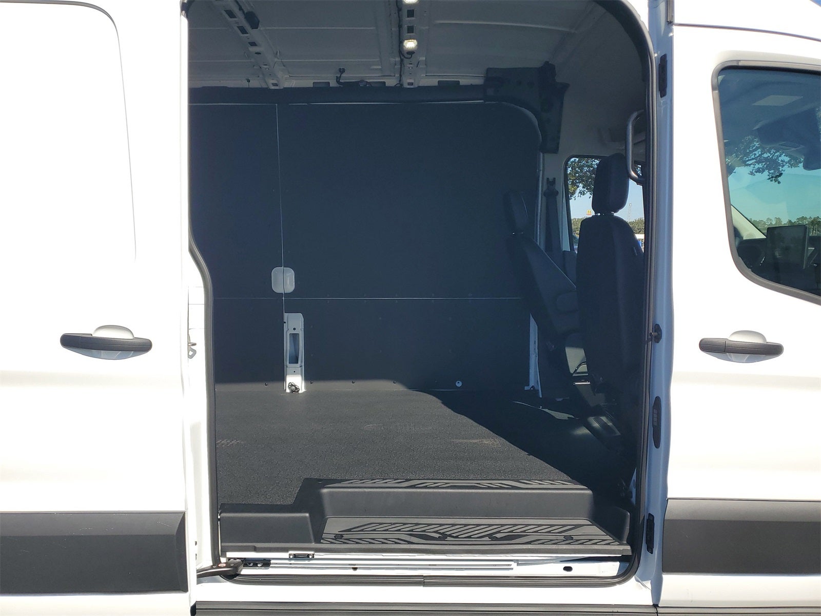 2026 Ford Transit-250 XL Trim