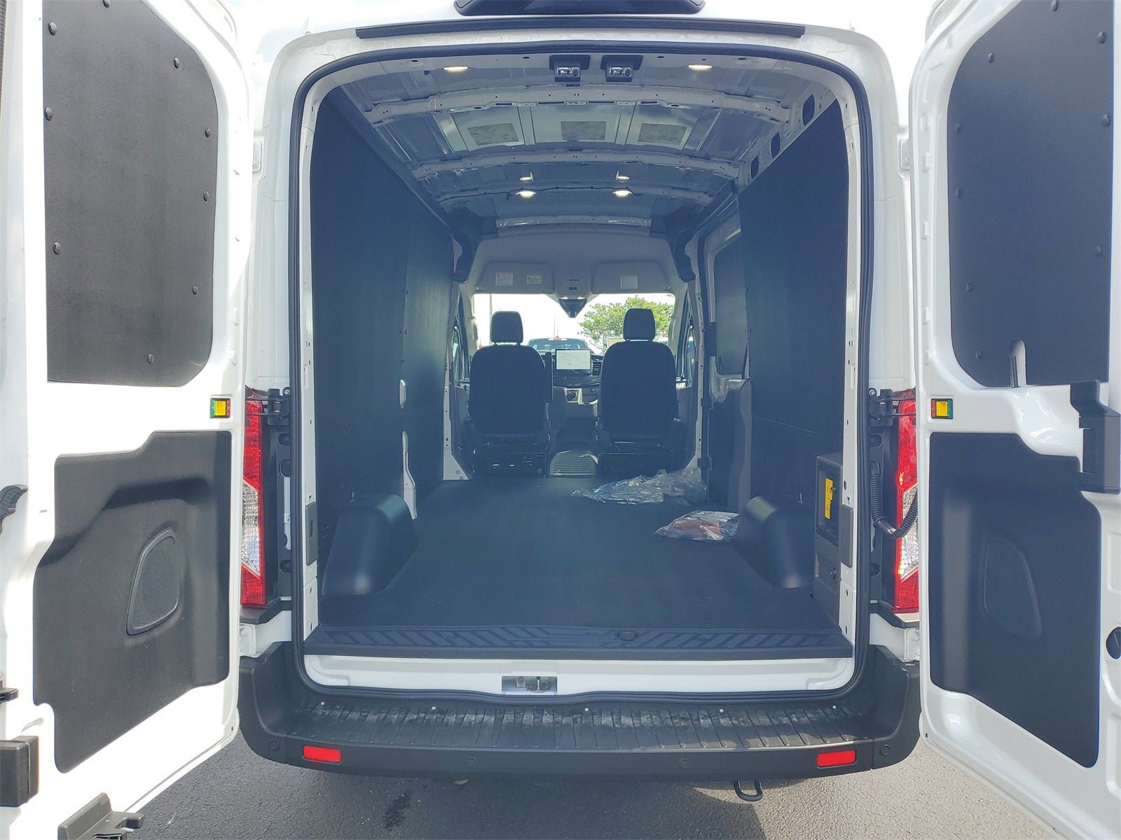 2025 Ford E-Transit-350 Base XL TRIM