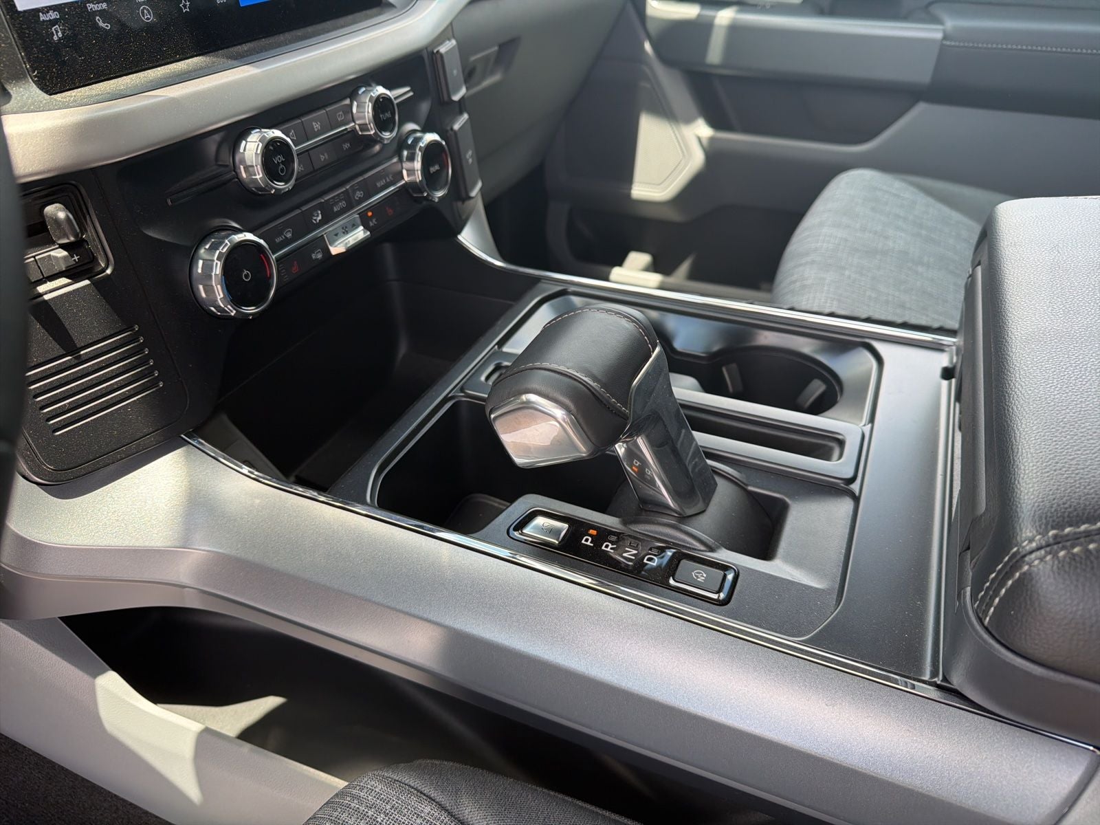 2023 Ford F-150 Lightning XLT