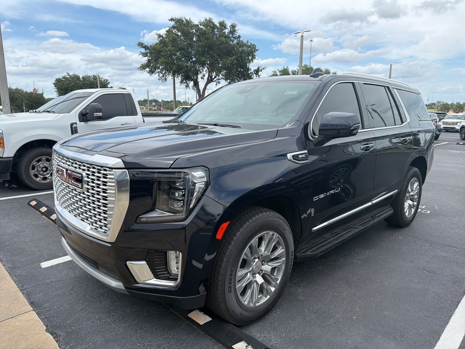 2023 GMC Yukon Denali