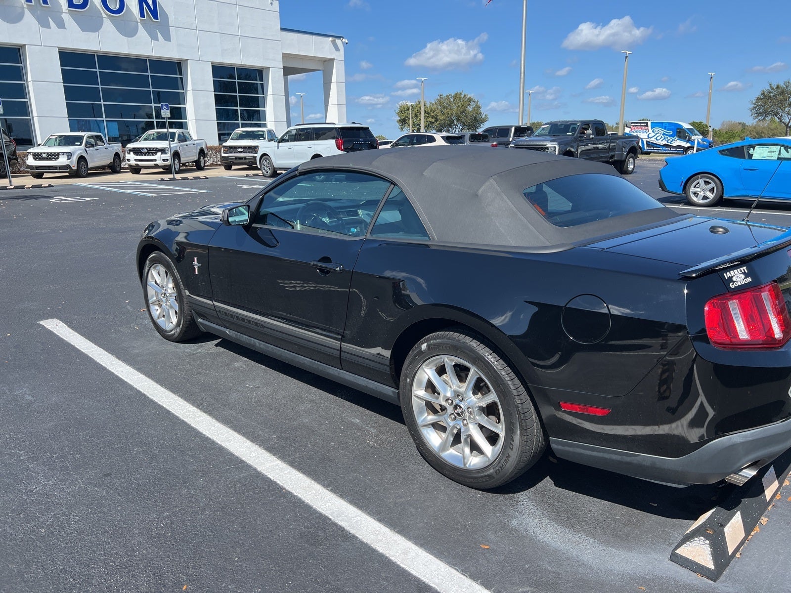 2011 Ford Mustang V6 Premium