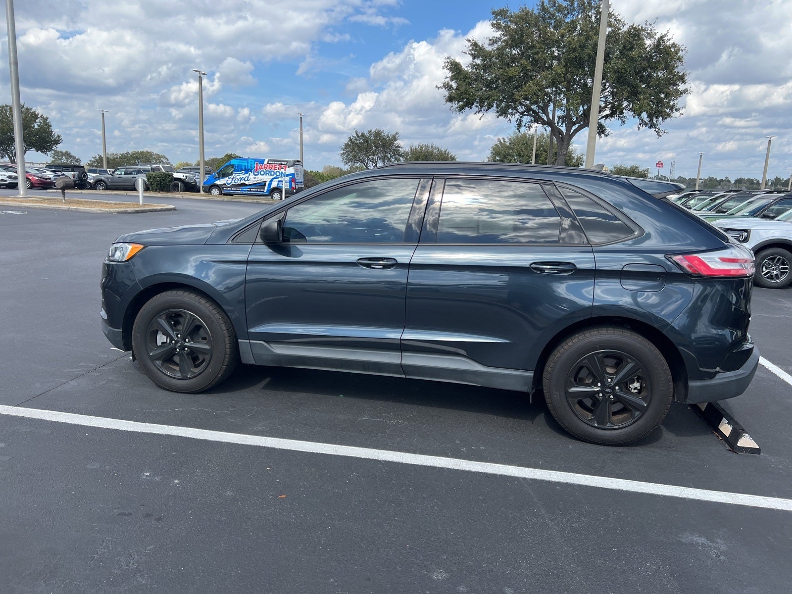 2024 Ford Edge SE