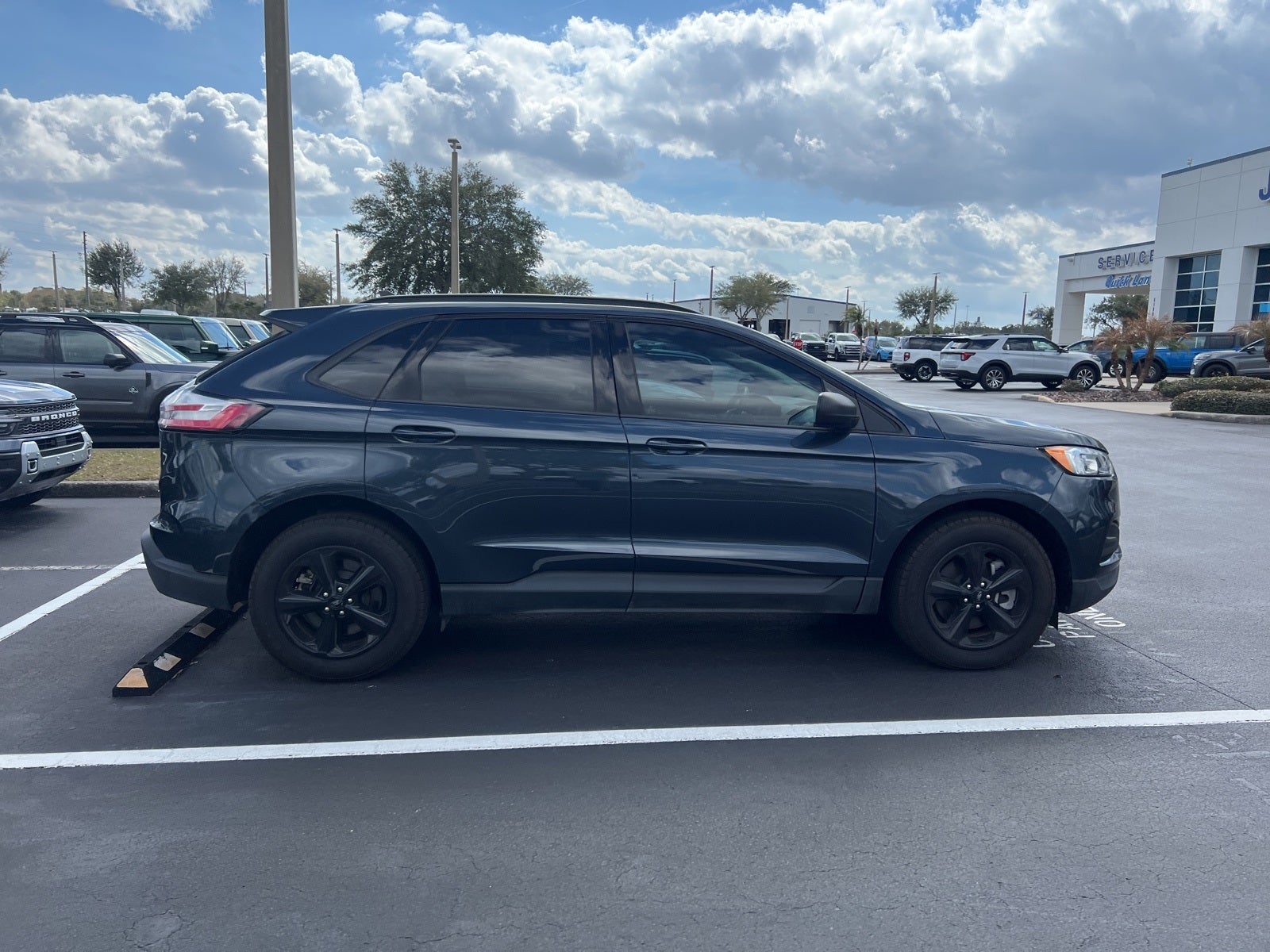 2024 Ford Edge SE