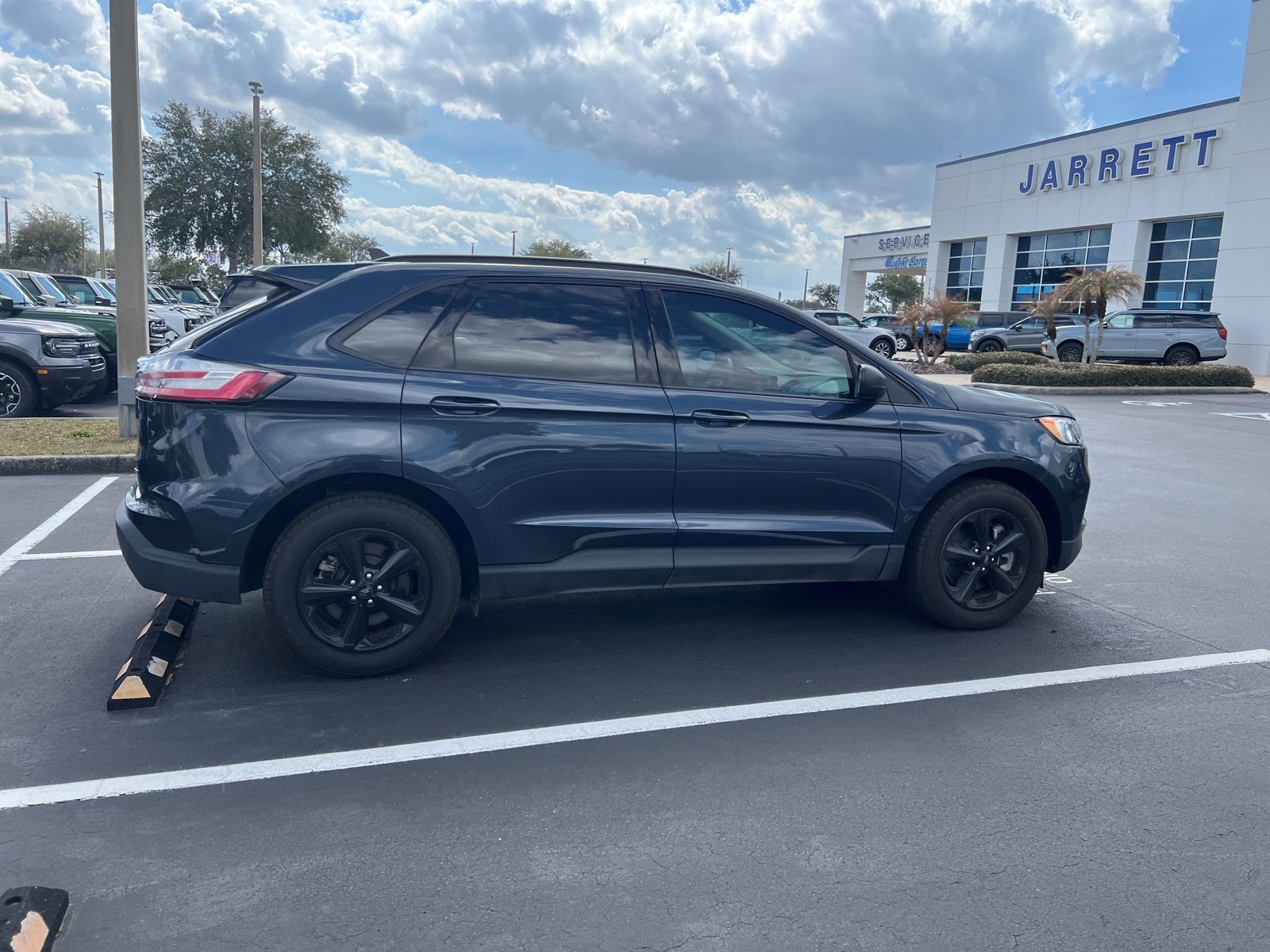 2024 Ford Edge SE