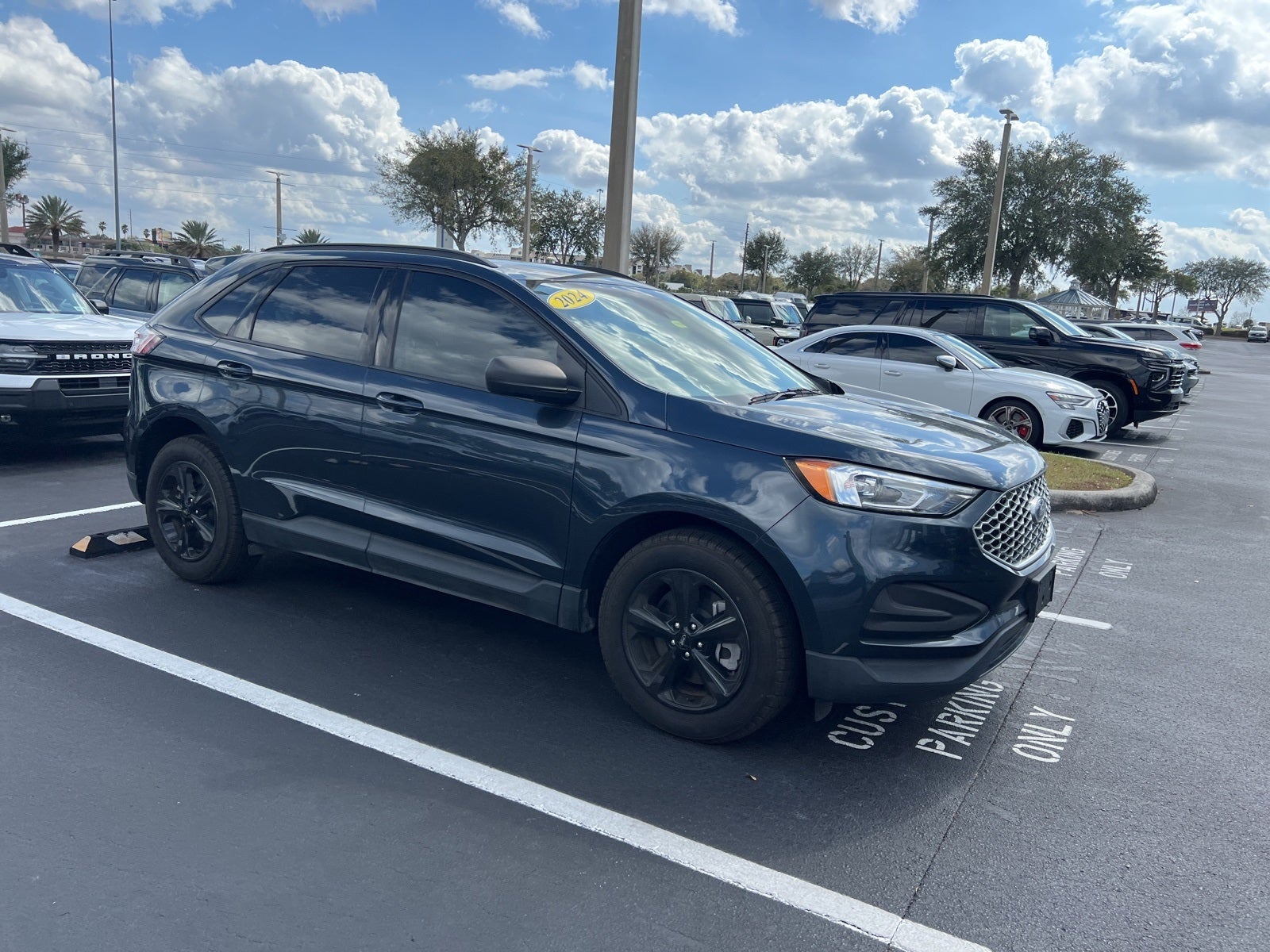 2024 Ford Edge SE