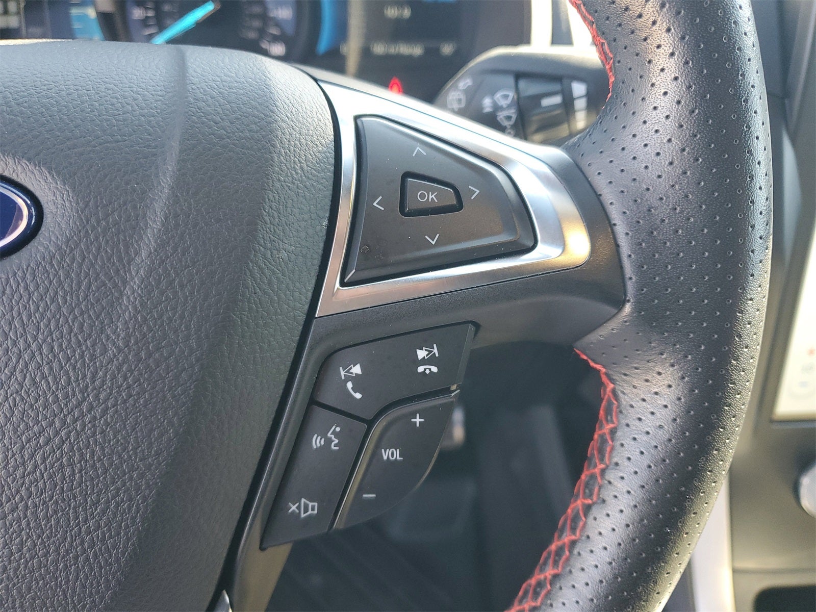 2024 Ford Edge ST Line