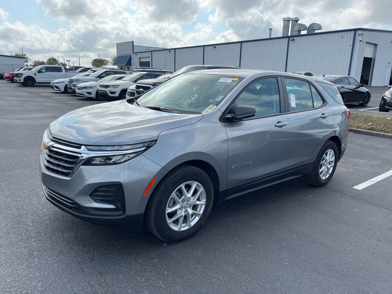 2024 Chevrolet Equinox LS
