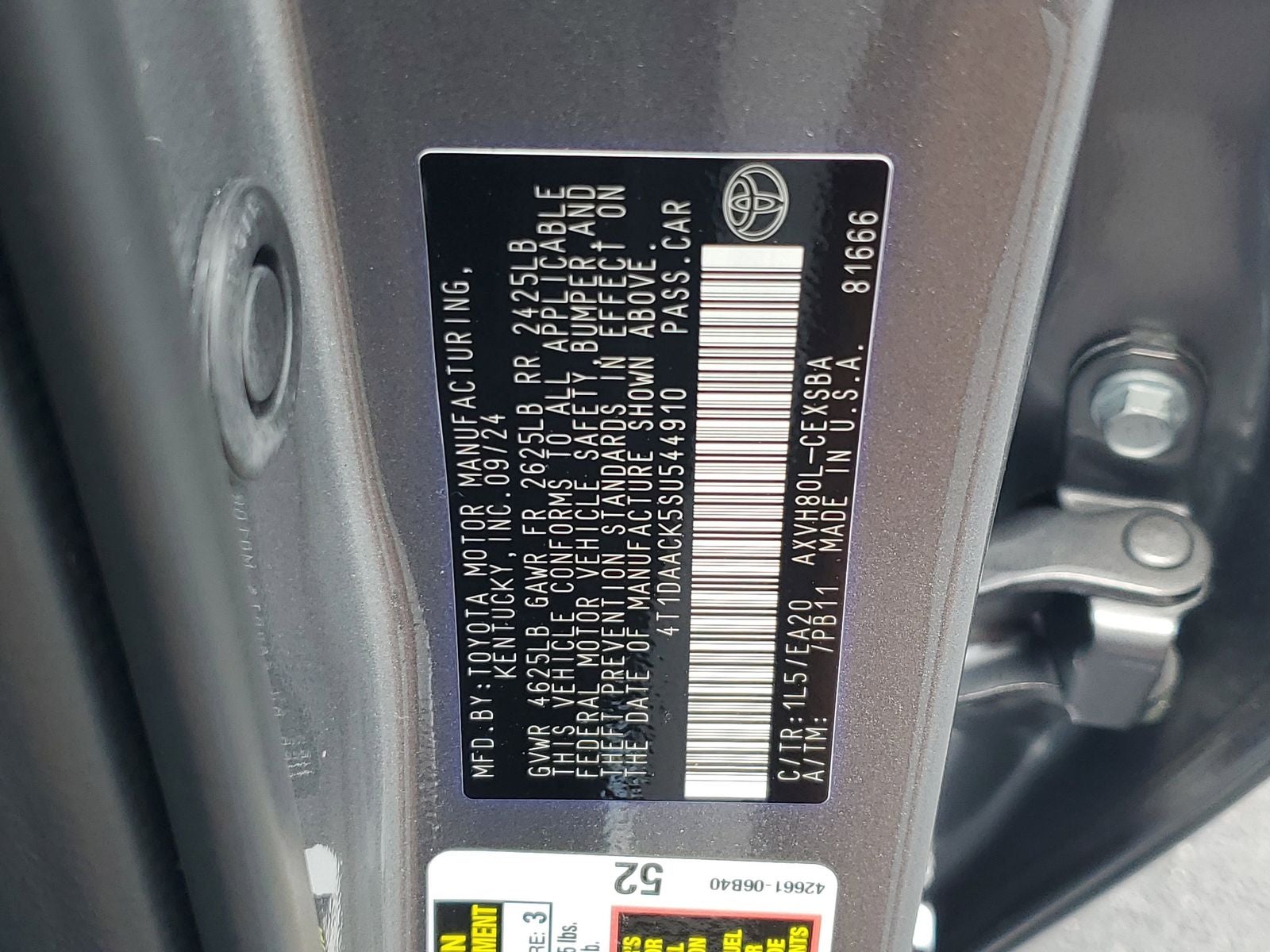 2025 Toyota Camry SE