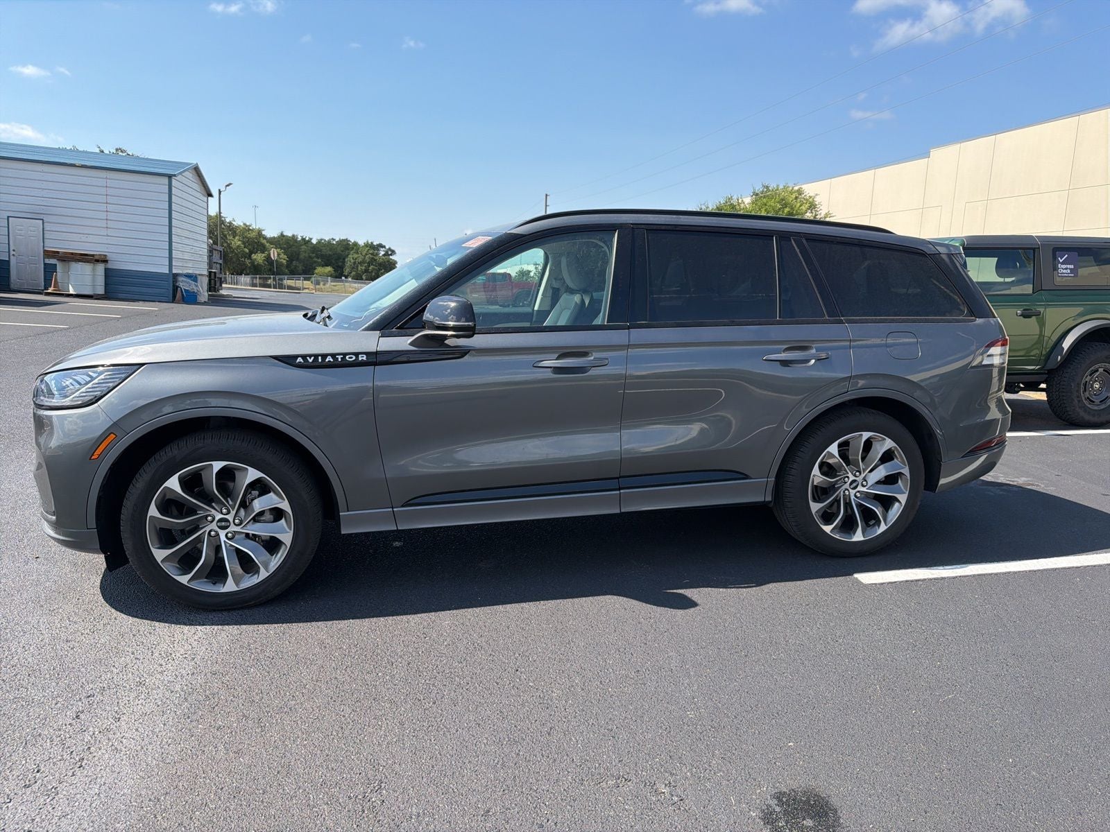 2025 Lincoln Aviator Premiere