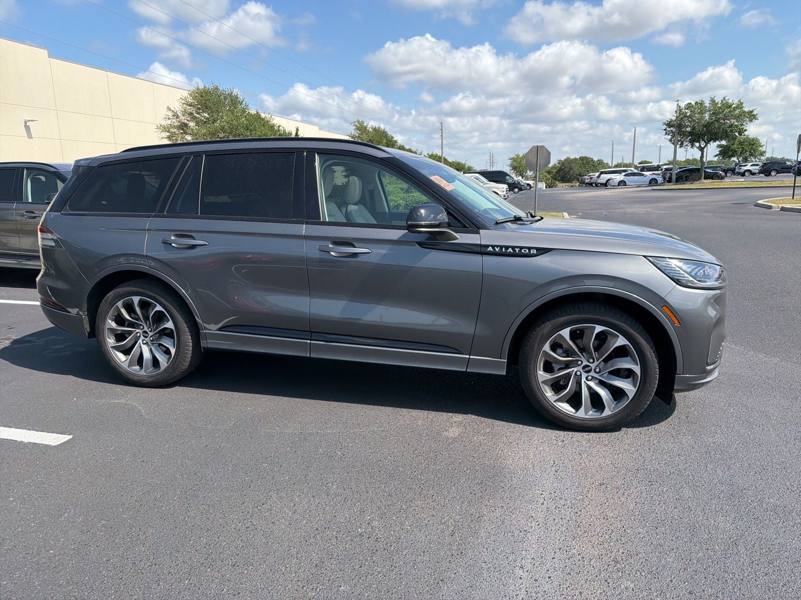 2025 Lincoln Aviator Premiere