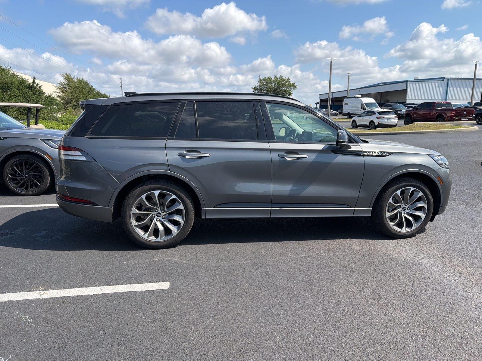 2025 Lincoln Aviator Premiere