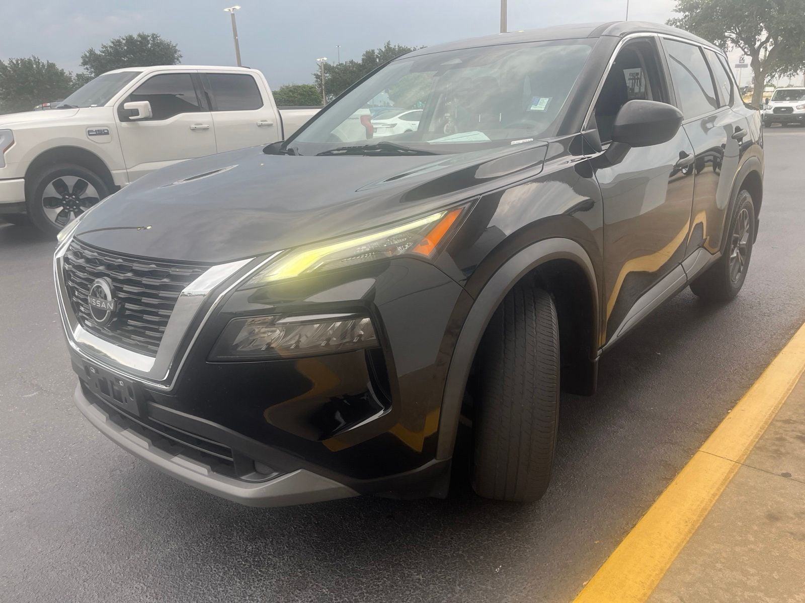 2022 Nissan Rogue S