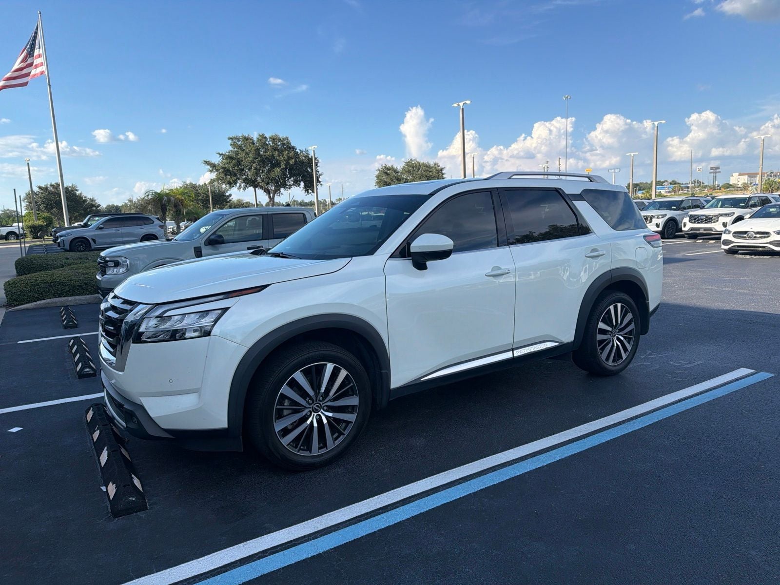2022 Nissan Pathfinder Platinum