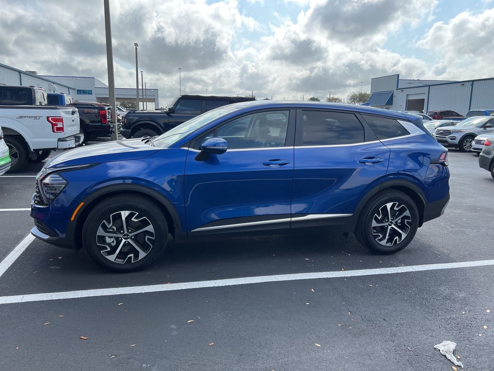 2025 Kia Sportage EX