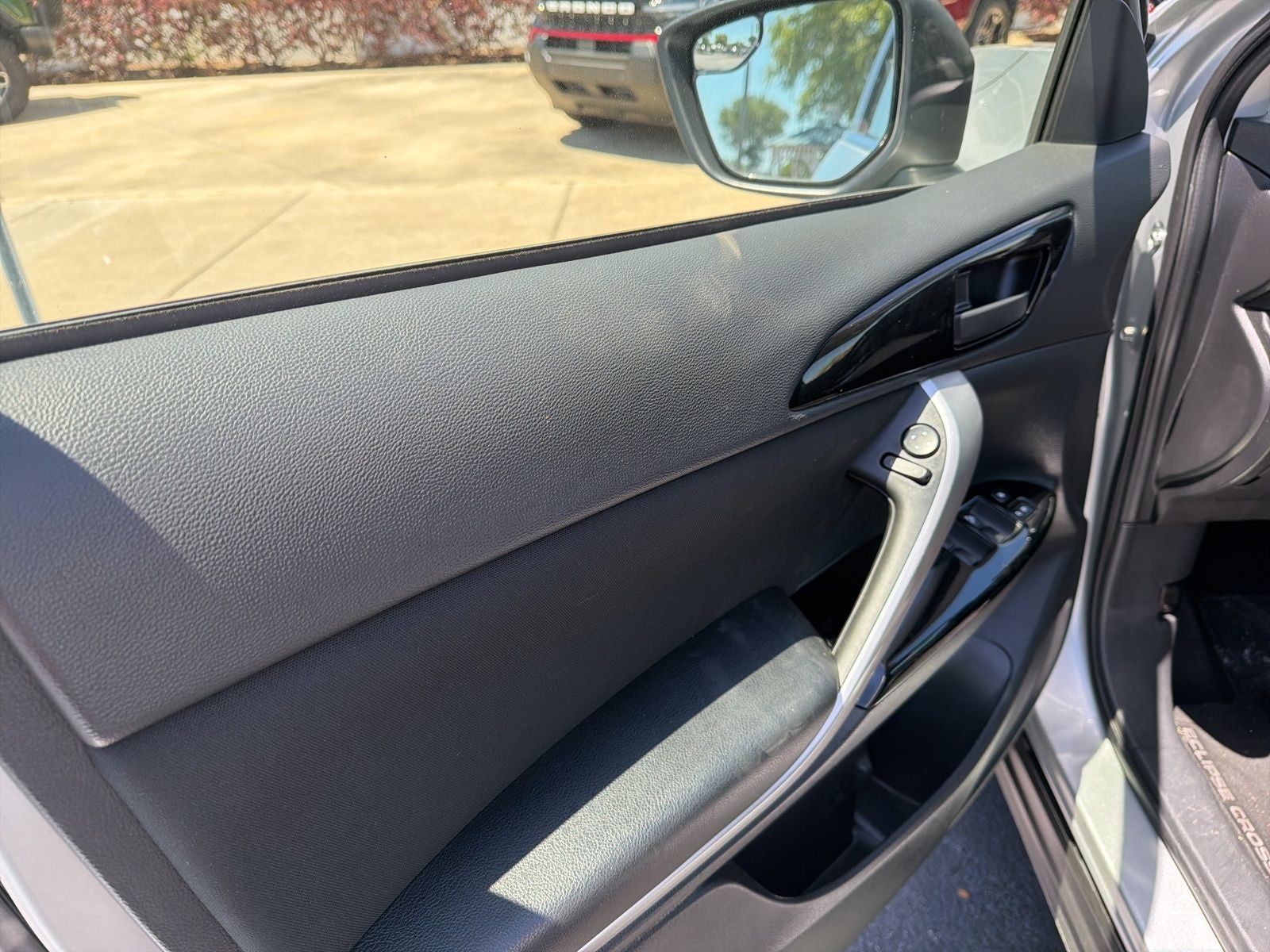 2025 Mitsubishi Eclipse Cross LE